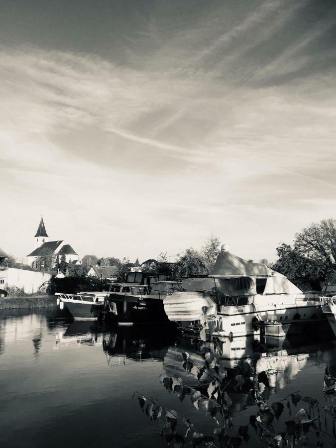 Camping du canal Kembs Bagian luar foto