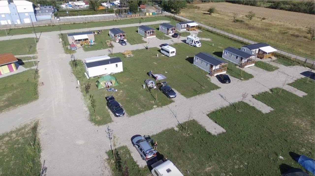Camping du canal Kembs Bagian luar foto